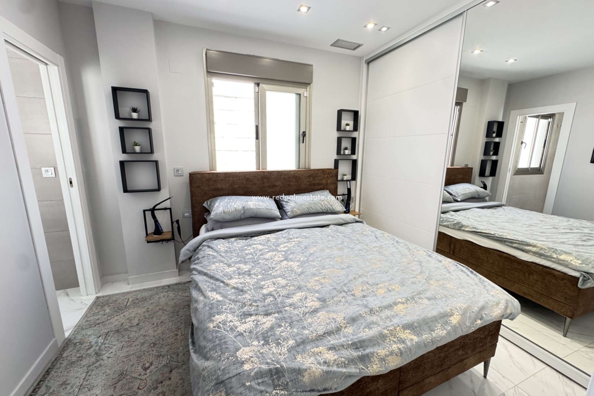 Revente - Villa -
Orihuela Costa - Villamartín