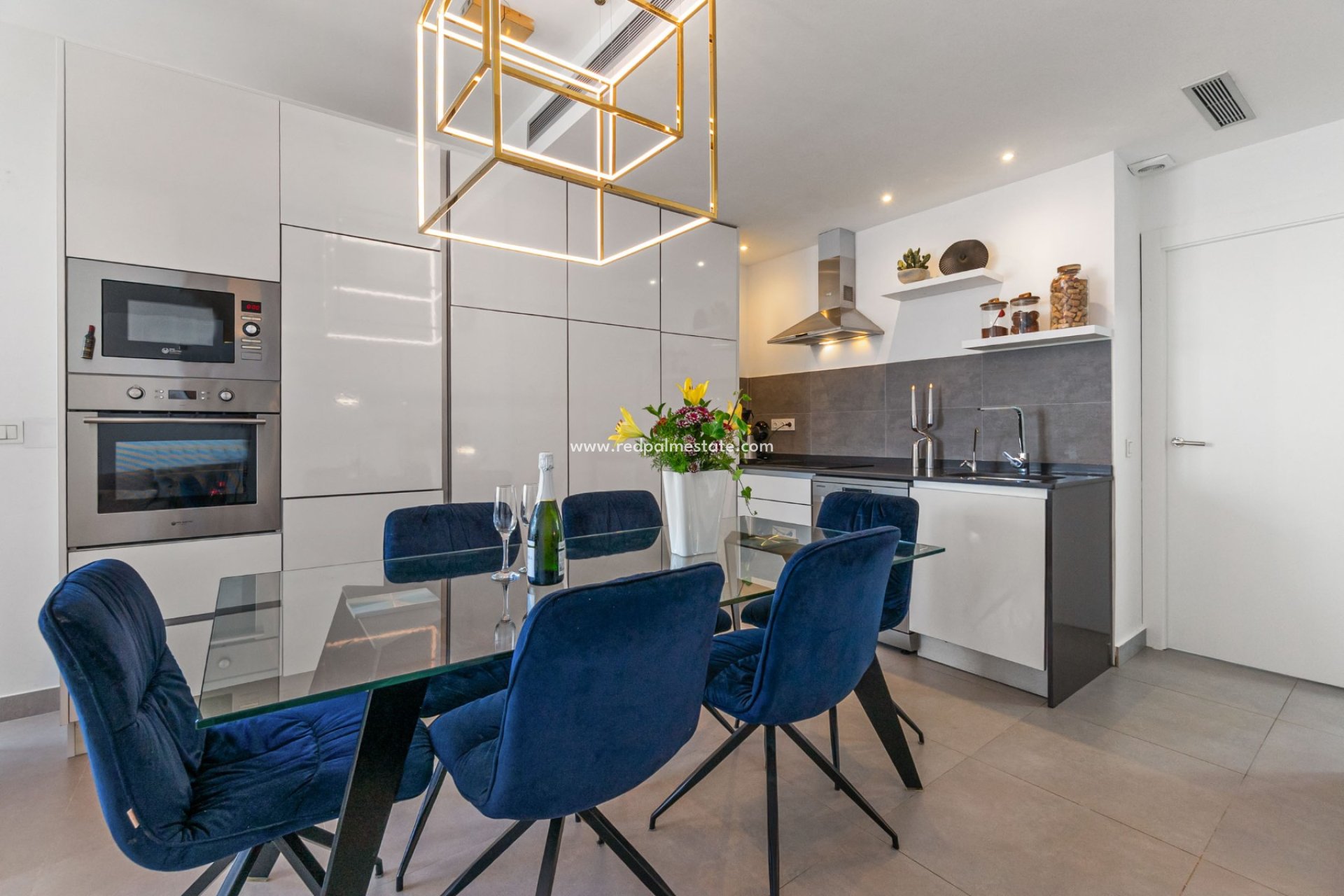 Revente - Villa -
Orihuela Costa - Villamartín