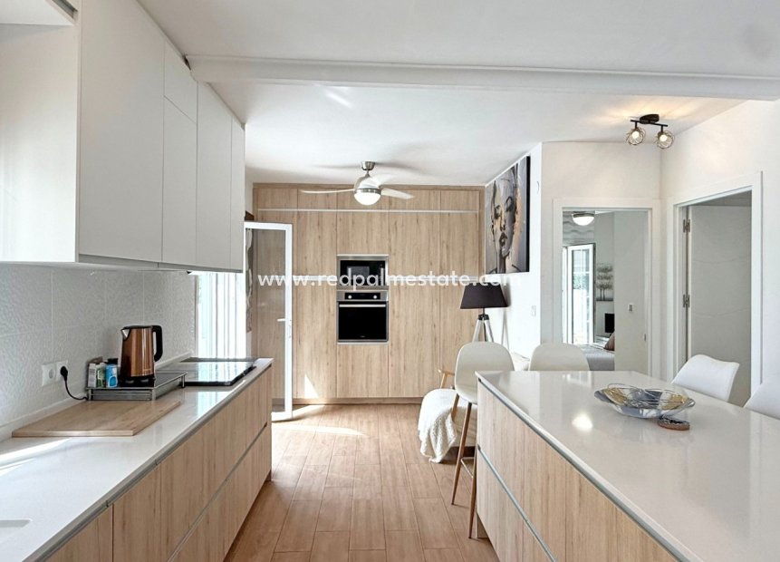 Revente - Villa -
Orihuela Costa - Villamartín