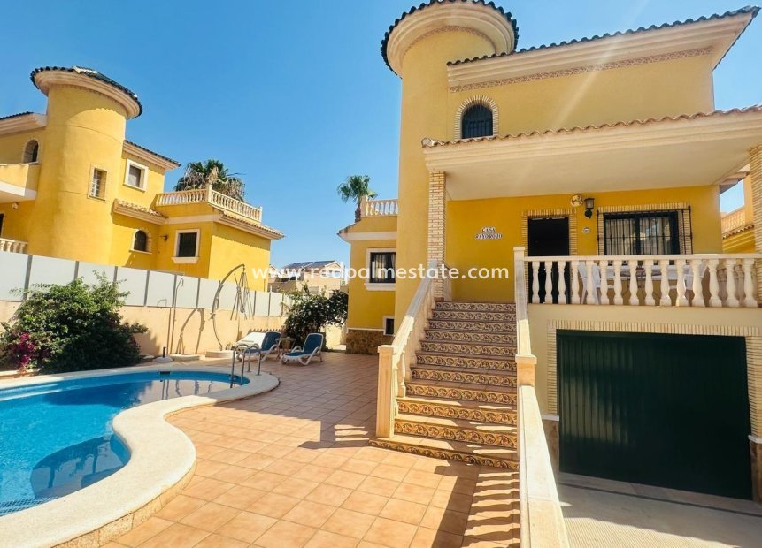 Revente - Villa -
Orihuela Costa - Villamartín