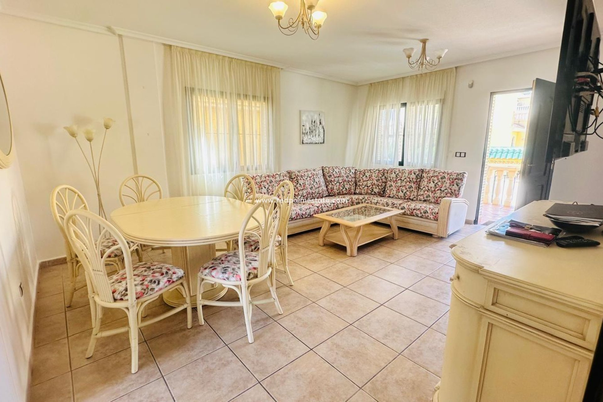 Revente - Villa -
Orihuela Costa - Villamartín