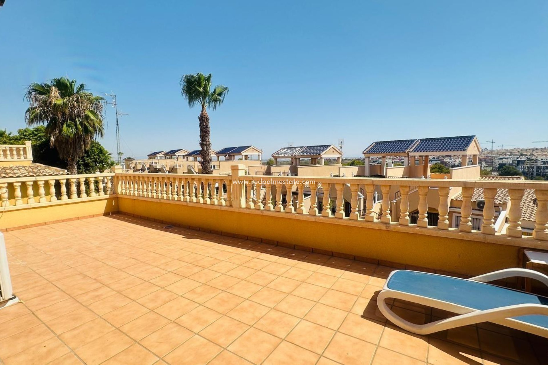 Revente - Villa -
Orihuela Costa - Villamartín