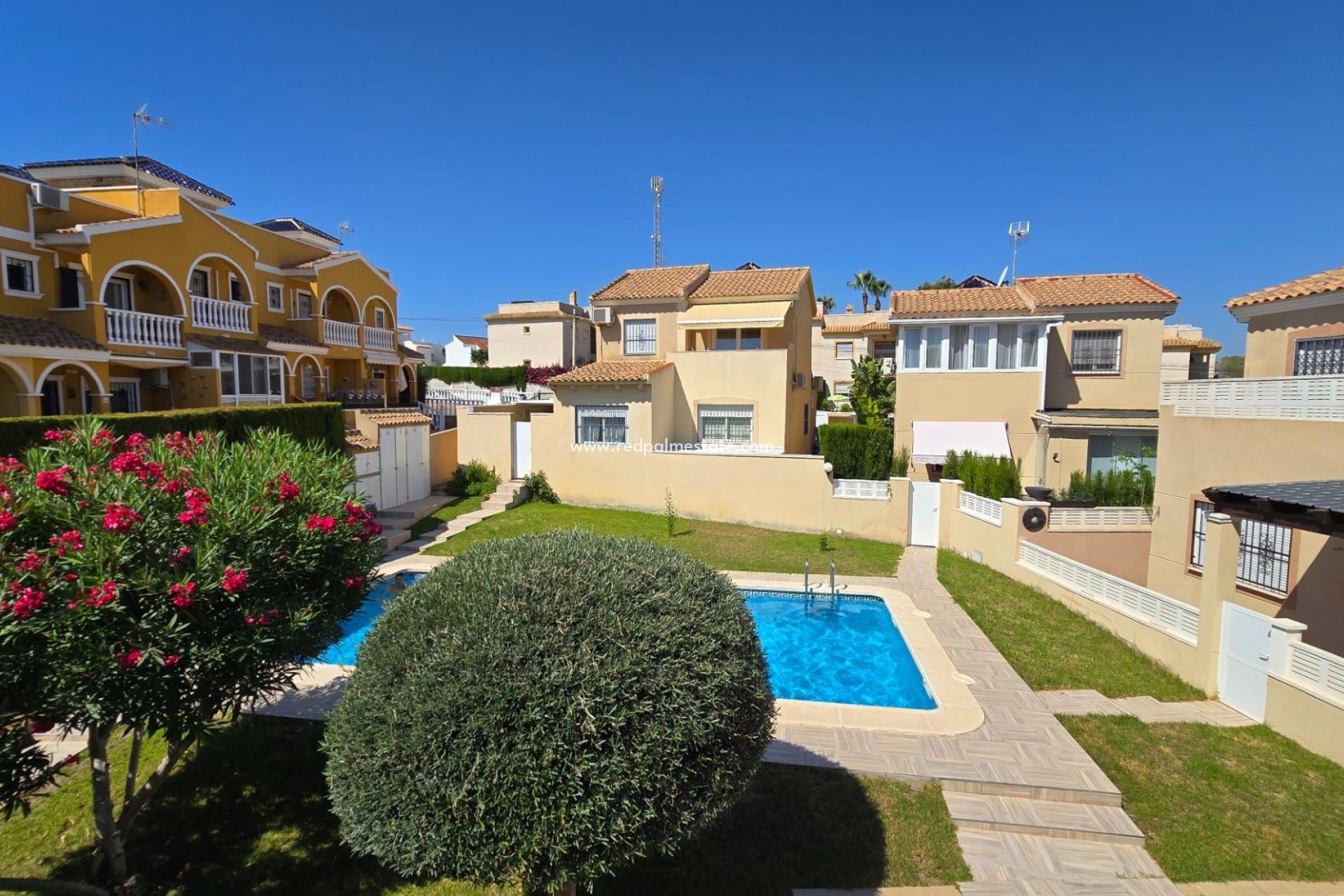 Revente - Villa -
Orihuela Costa - Villamartín