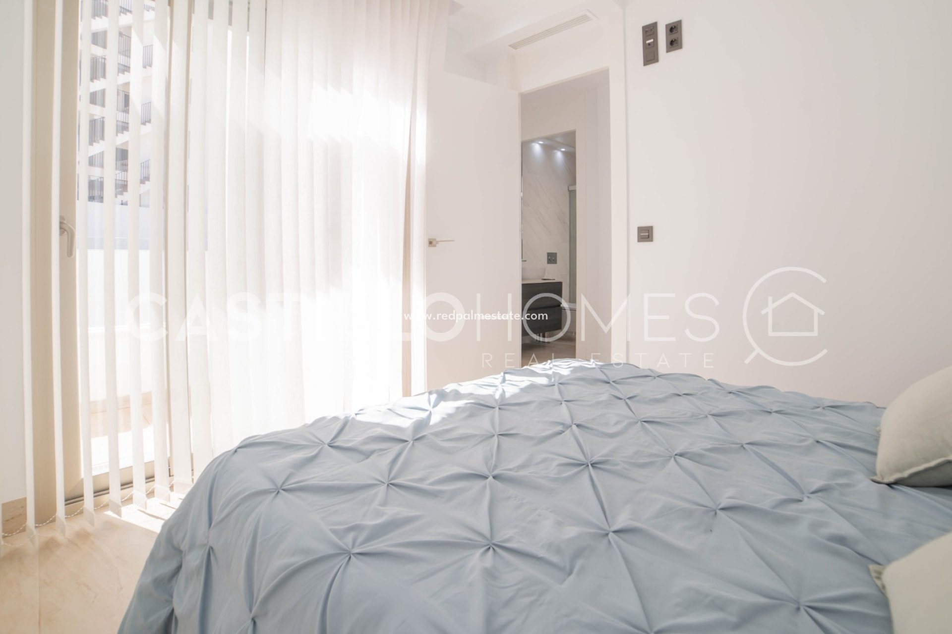 Revente - Villa -
Orihuela Costa - Villamartín