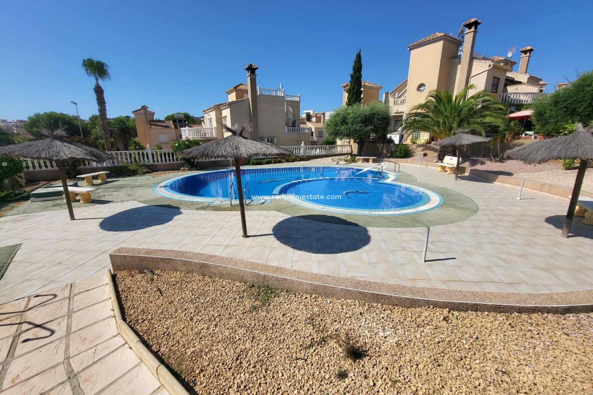 Revente - Villa -
Orihuela Costa - Villamartín