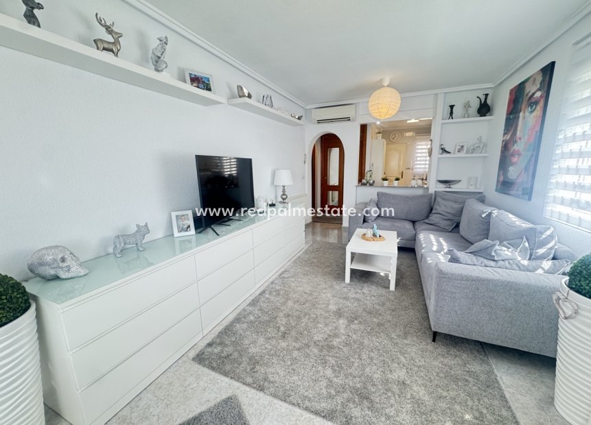 Revente - Villa -
Orihuela Costa - Villamartín