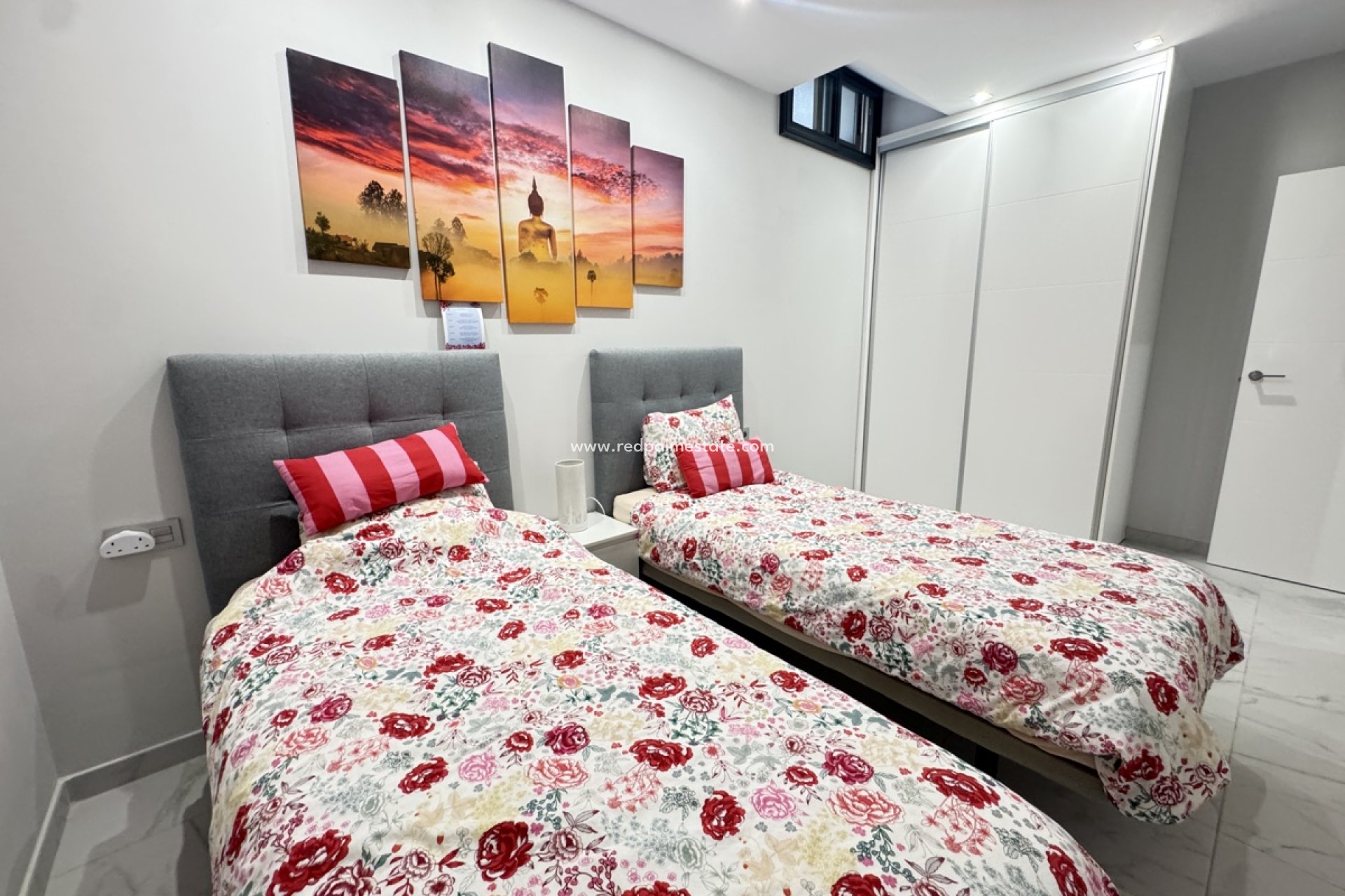 Revente - Villa -
Orihuela Costa - Villamartín