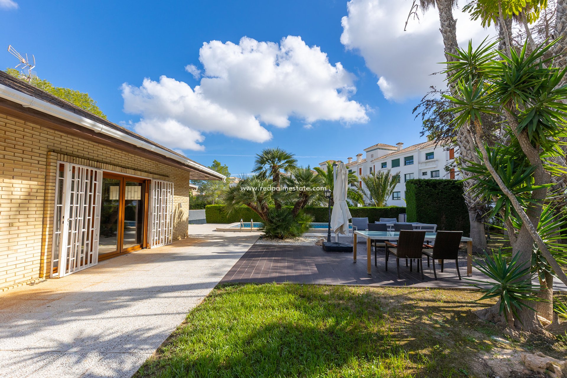 Revente - Villa -
Orihuela Costa - Villamartín