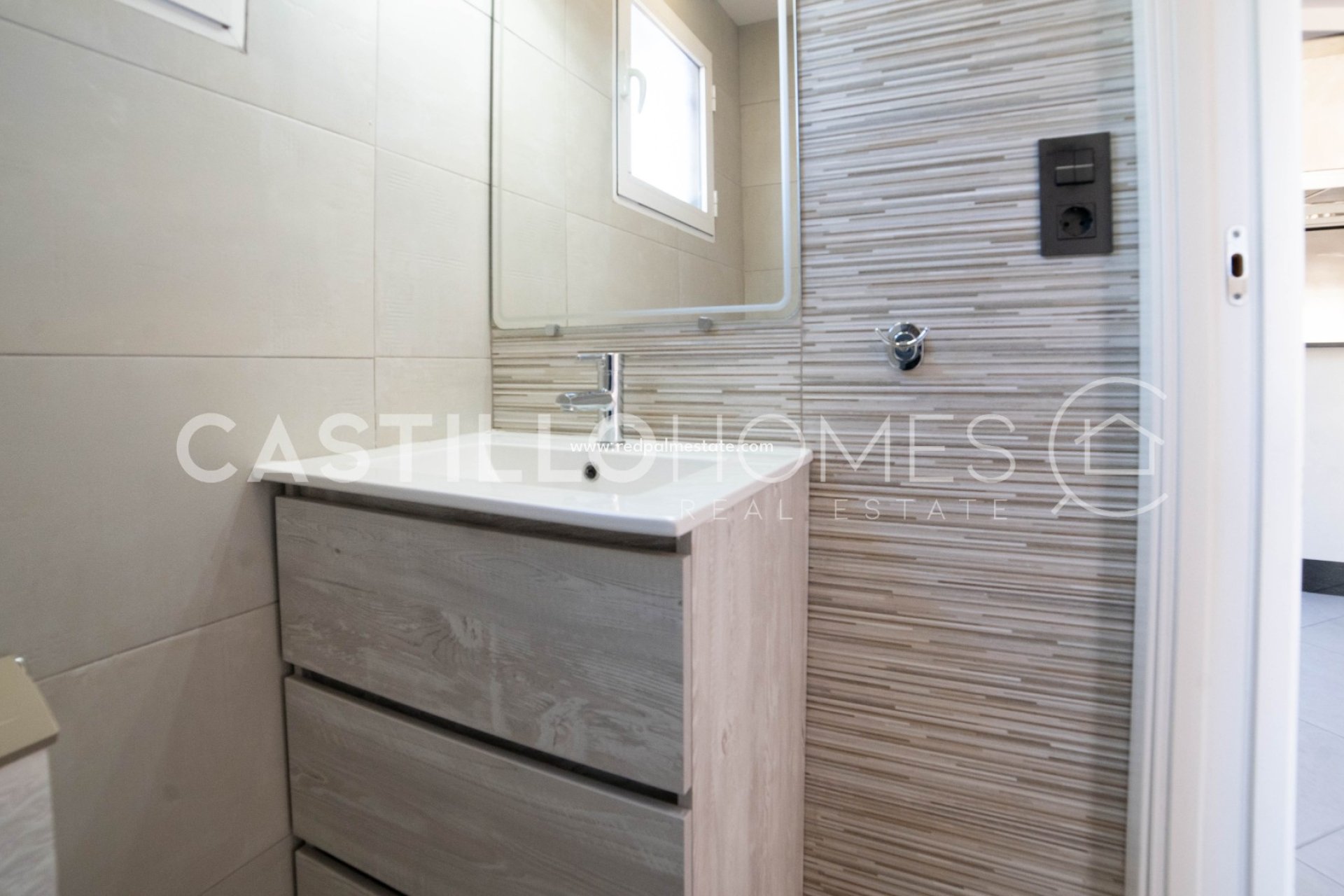 Revente - Villa -
Orihuela Costa - Villamartín