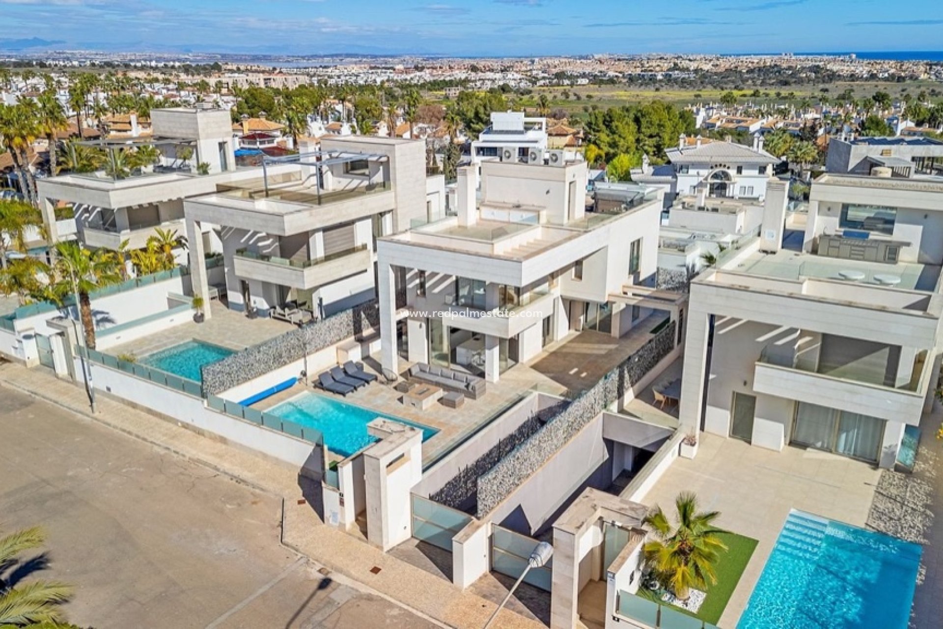 Revente - Villa -
Orihuela Costa - Villamartín