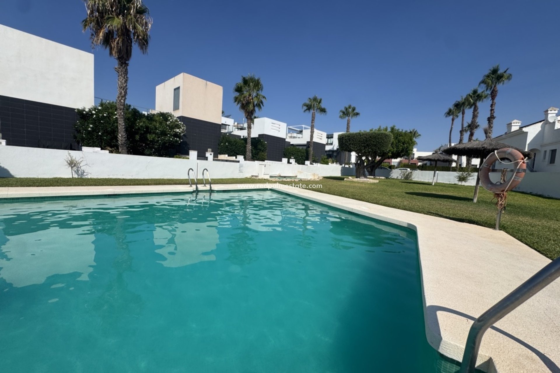 Revente - Villa -
Orihuela Costa - Villamartín