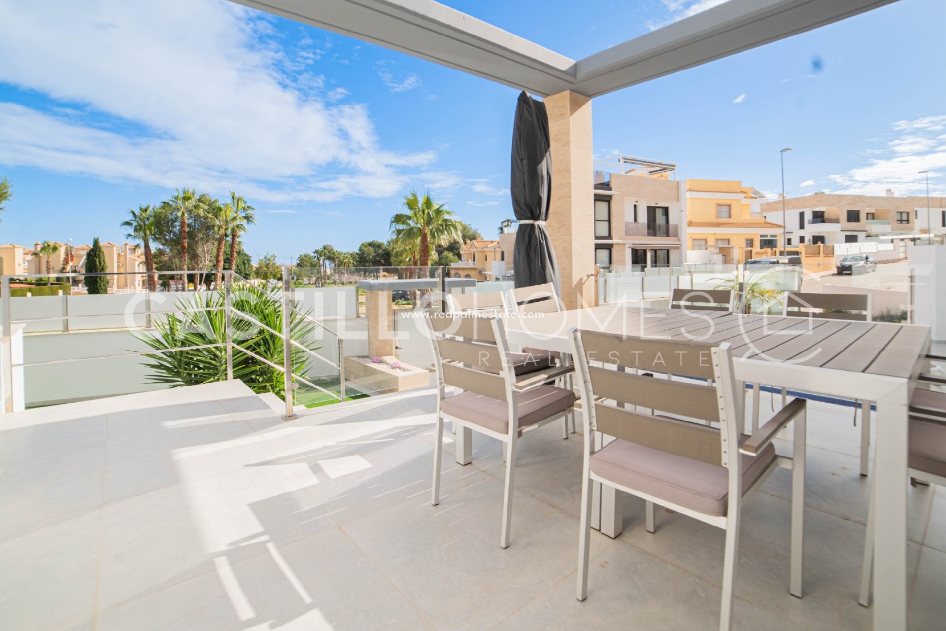 Revente - Villa -
Orihuela Costa - Villamartín