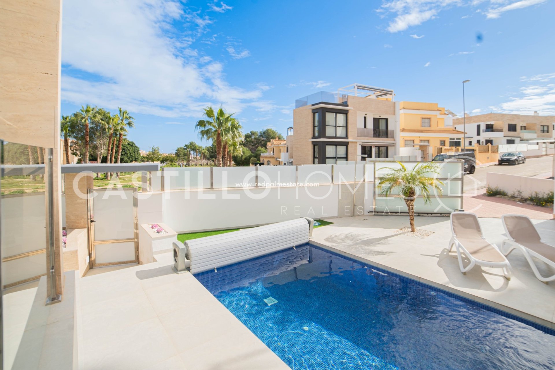 Revente - Villa -
Orihuela Costa - Villamartín