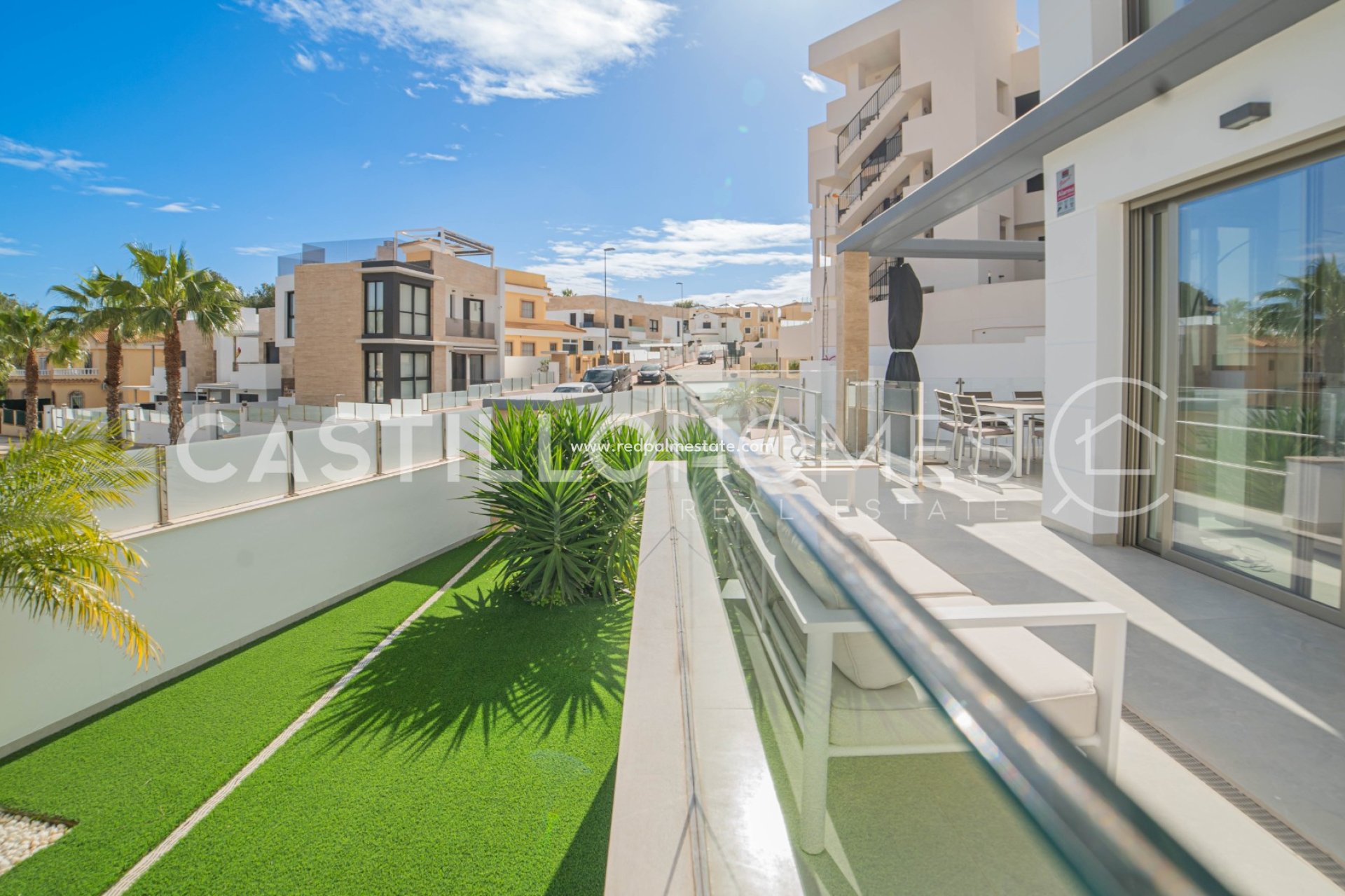 Revente - Villa -
Orihuela Costa - Villamartín