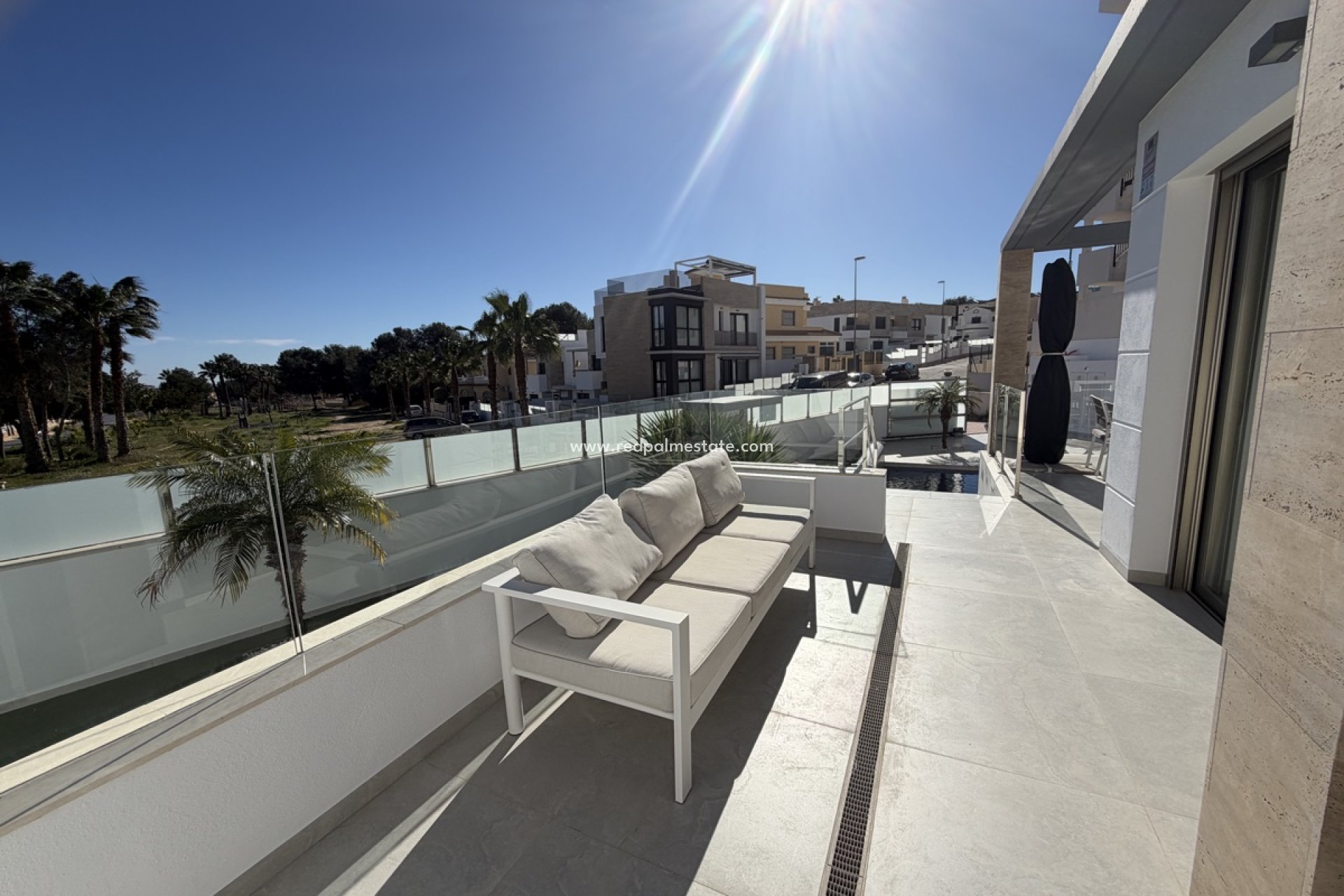Revente - Villa -
Orihuela Costa - Villamartín