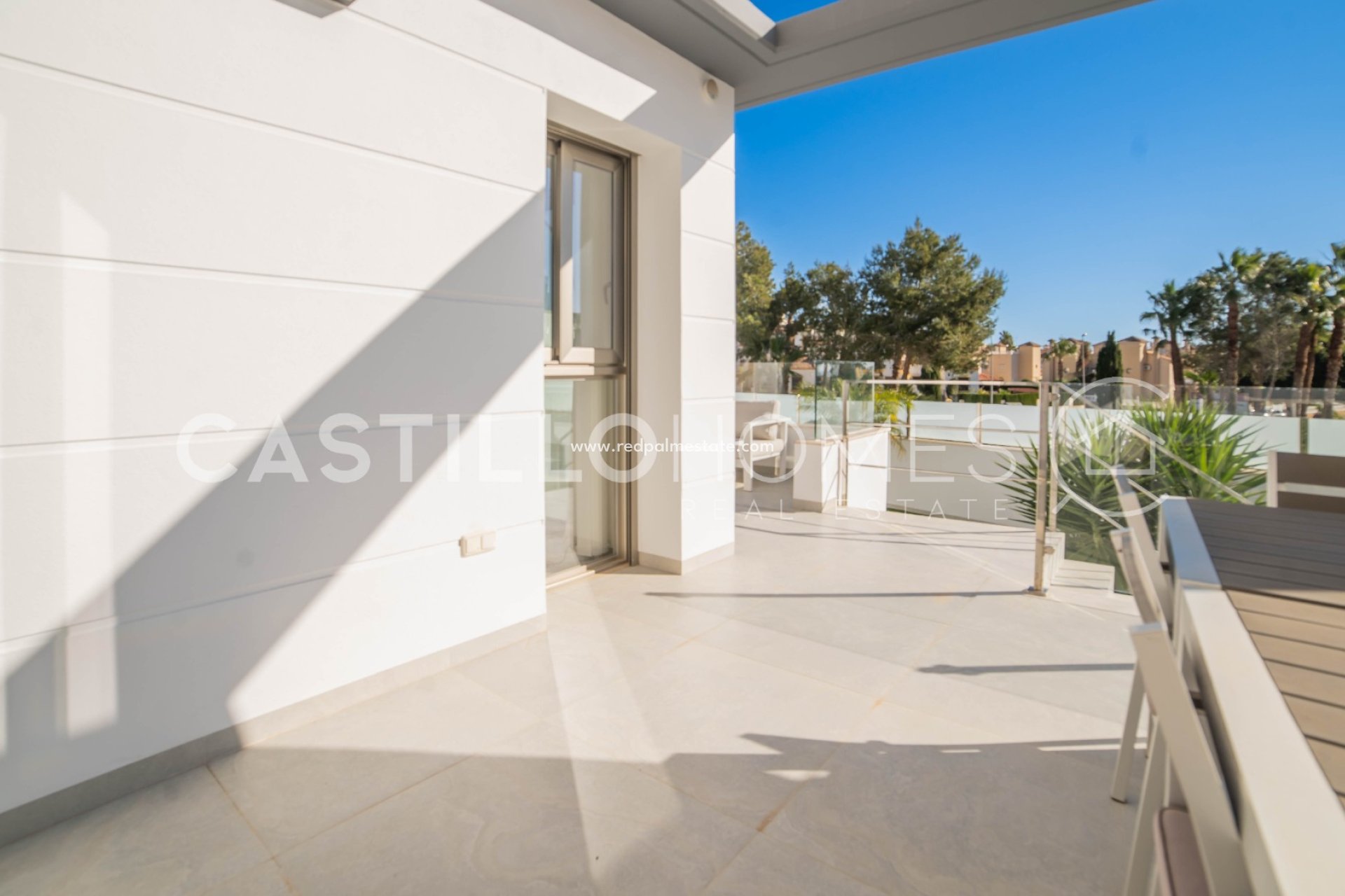 Revente - Villa -
Orihuela Costa - Villamartín