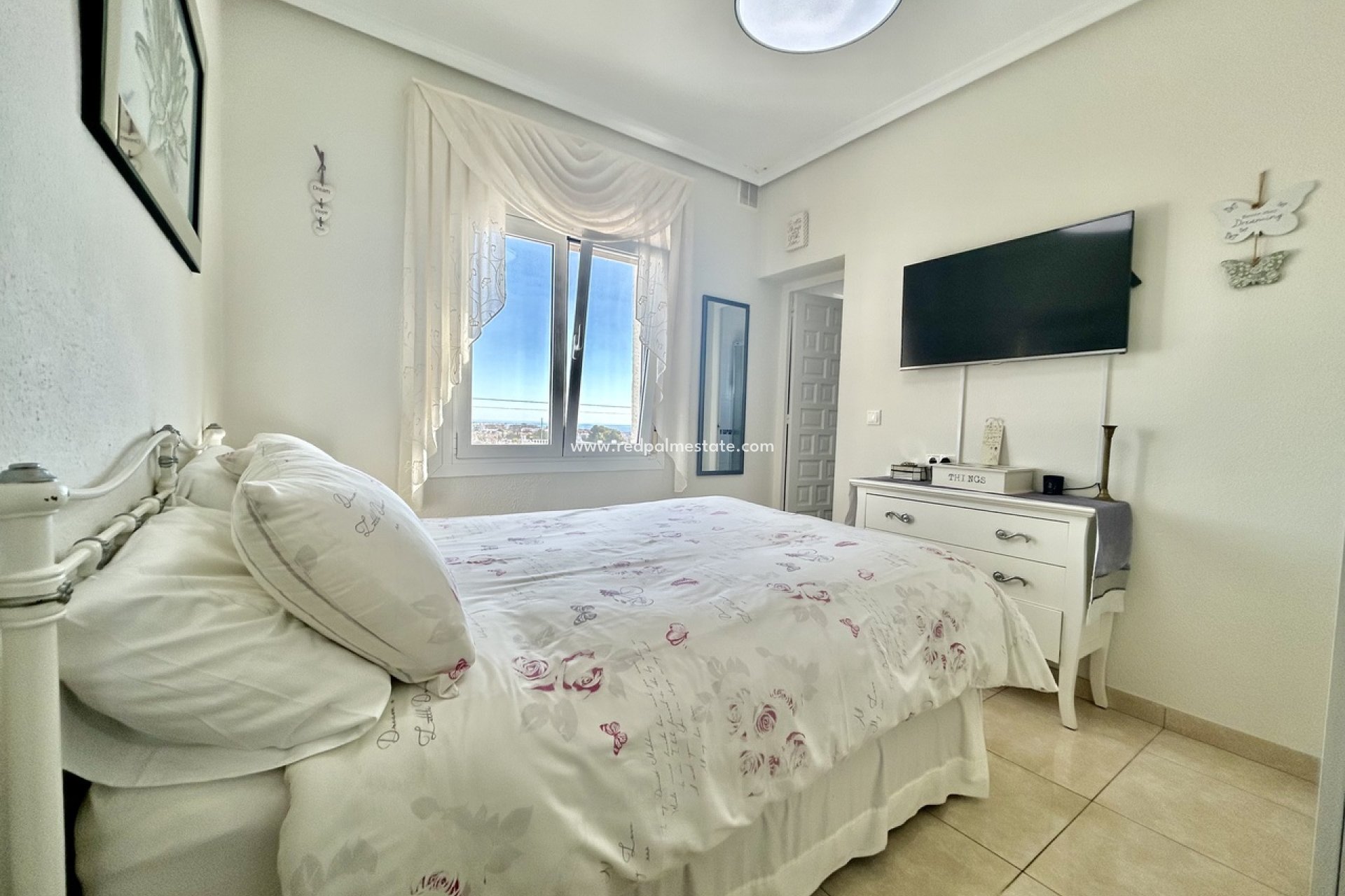 Revente - Villa -
Orihuela Costa - Villamartín