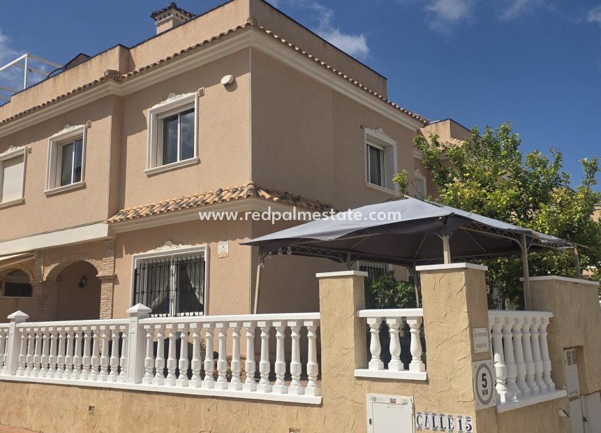 Revente - Villa -
Orihuela Costa - Villamartín