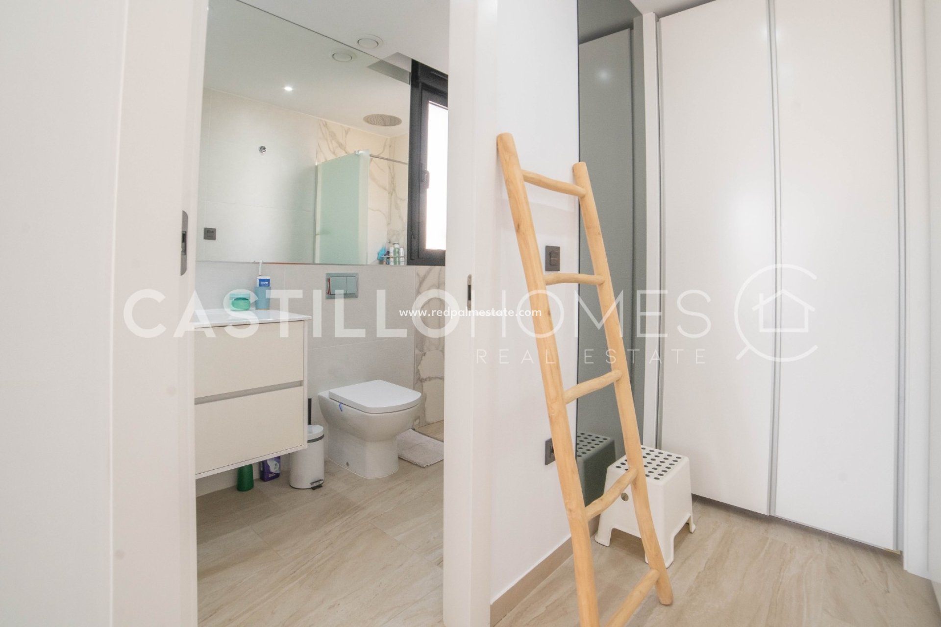 Revente - Villa -
Orihuela Costa - Villamartín
