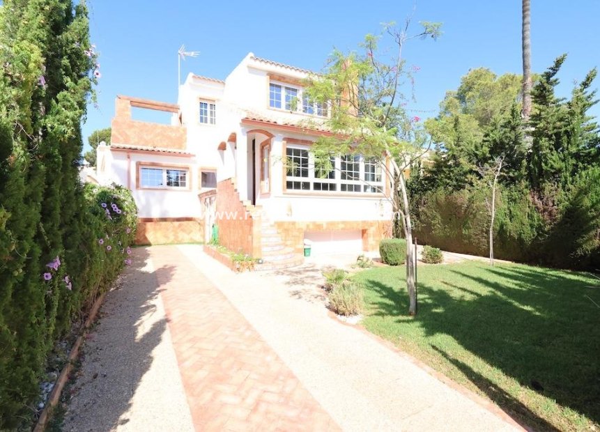 Revente - Villa -
Orihuela Costa - Villamartín