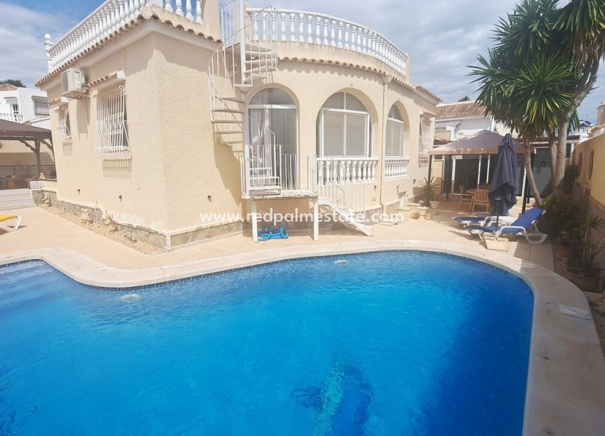Revente - Villa -
Orihuela Costa - Villamartín