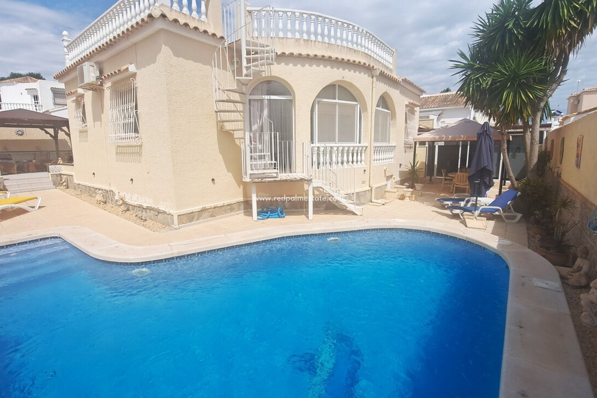 Revente - Villa -
Orihuela Costa - Villamartín