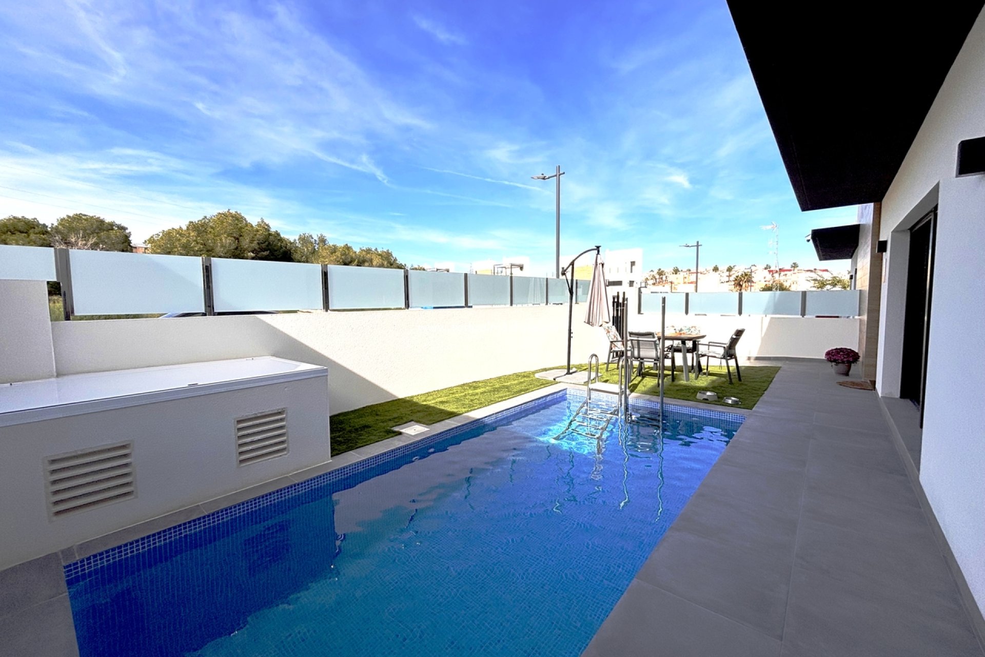 Revente - Villa -
Orihuela Costa - Villamartín