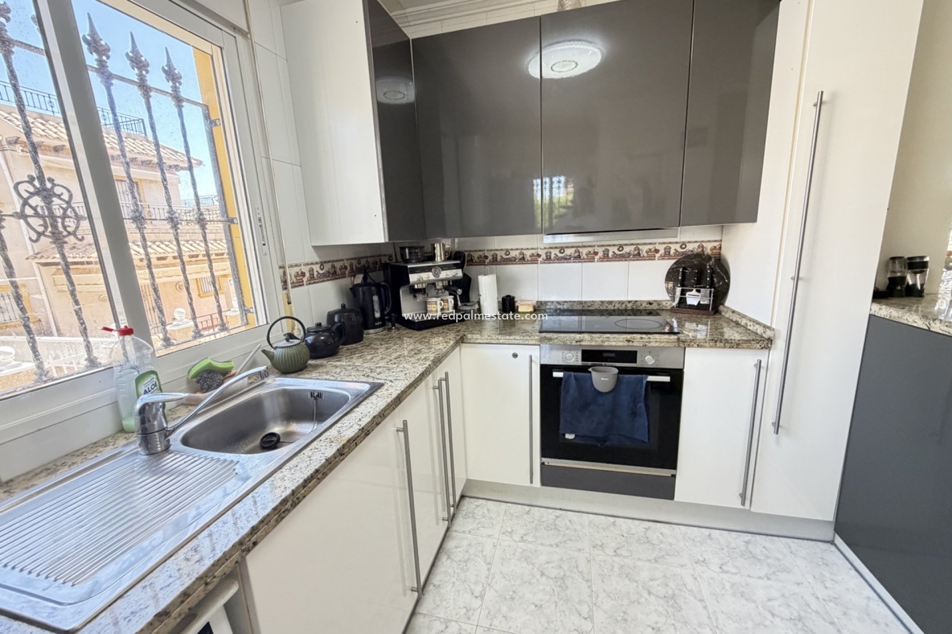 Revente - Villa -
Orihuela Costa - Villamartín