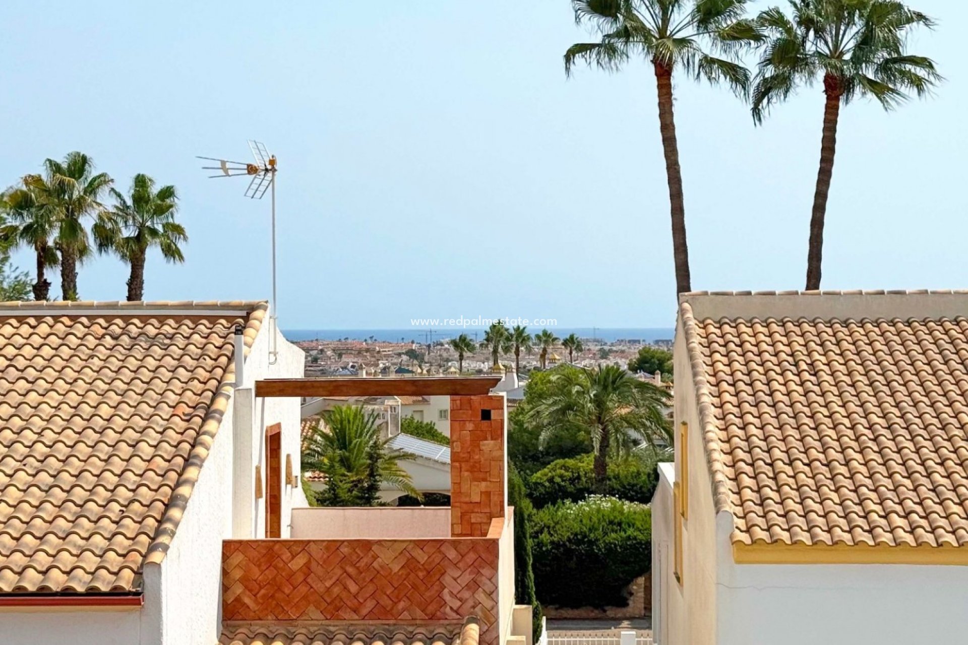 Revente - Villa -
Orihuela Costa