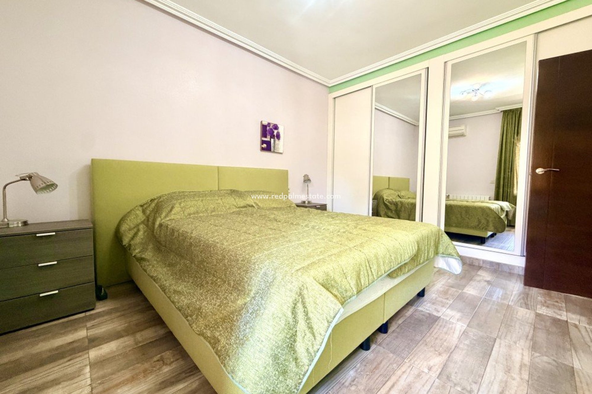 Revente - Villa -
Orihuela Costa