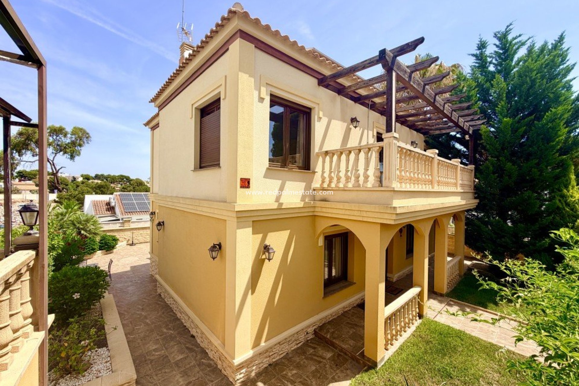 Revente - Villa -
Orihuela Costa