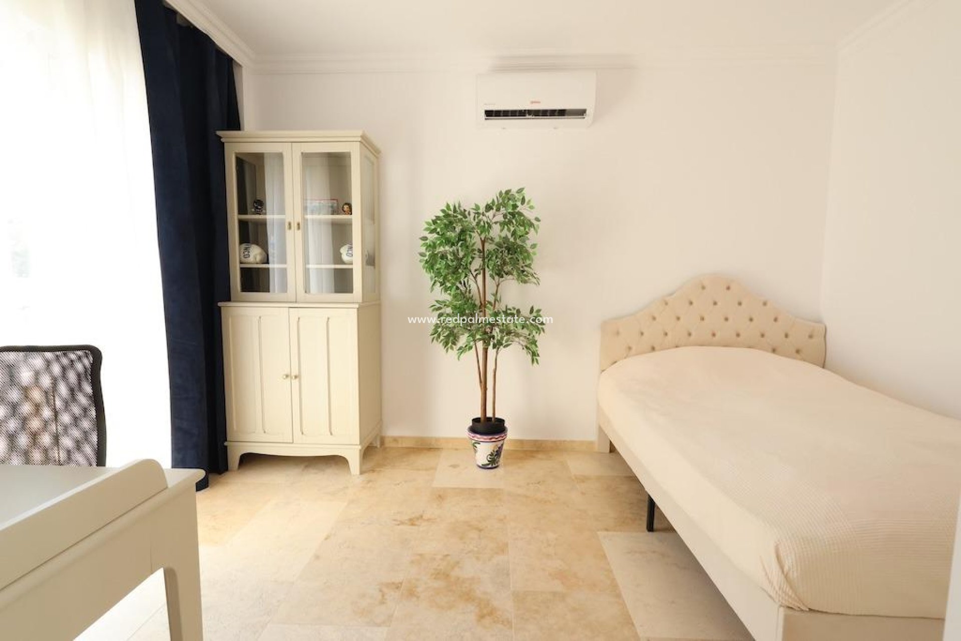 Revente - Villa -
Orihuela Costa