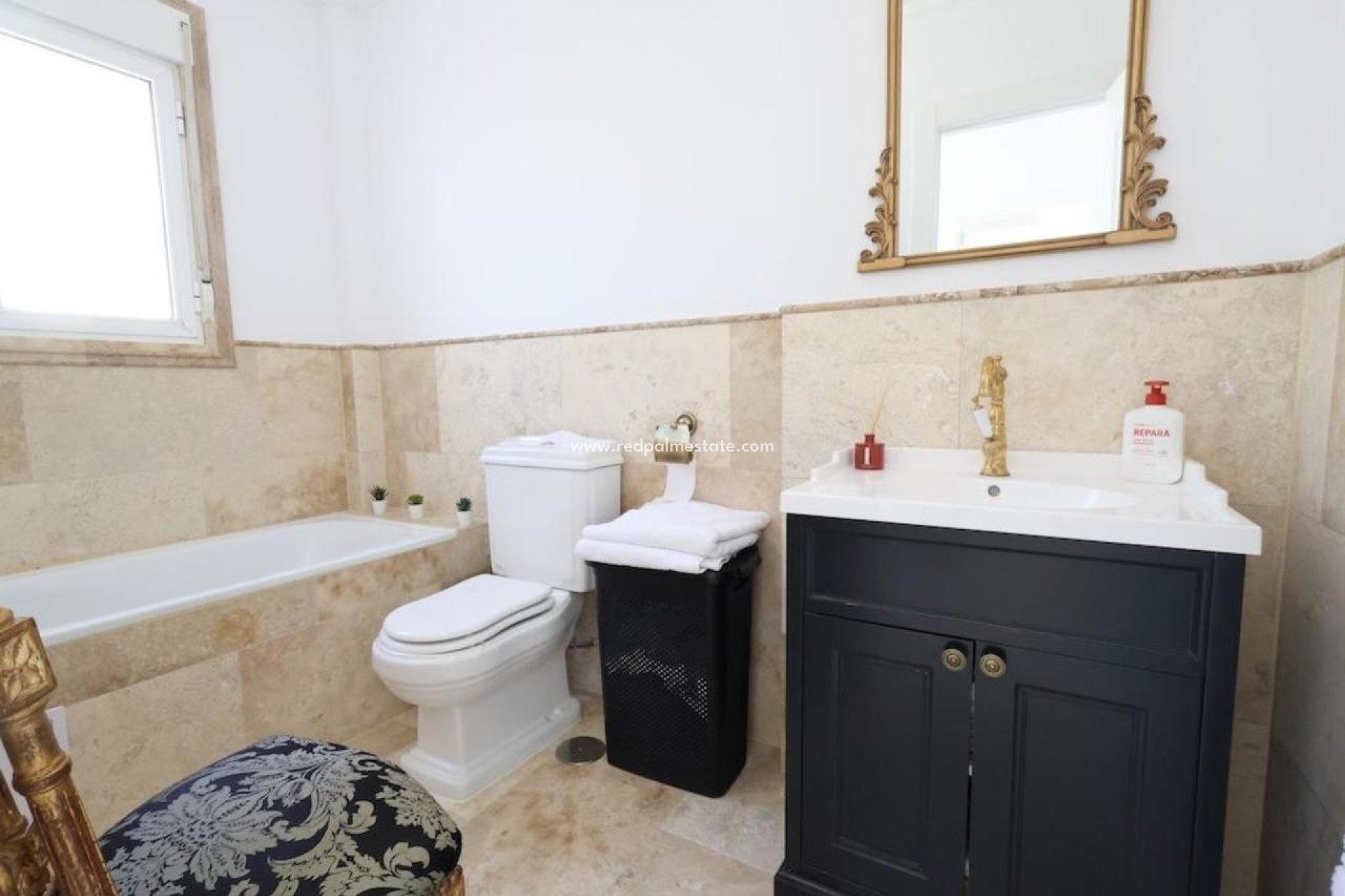 Revente - Villa -
Orihuela Costa