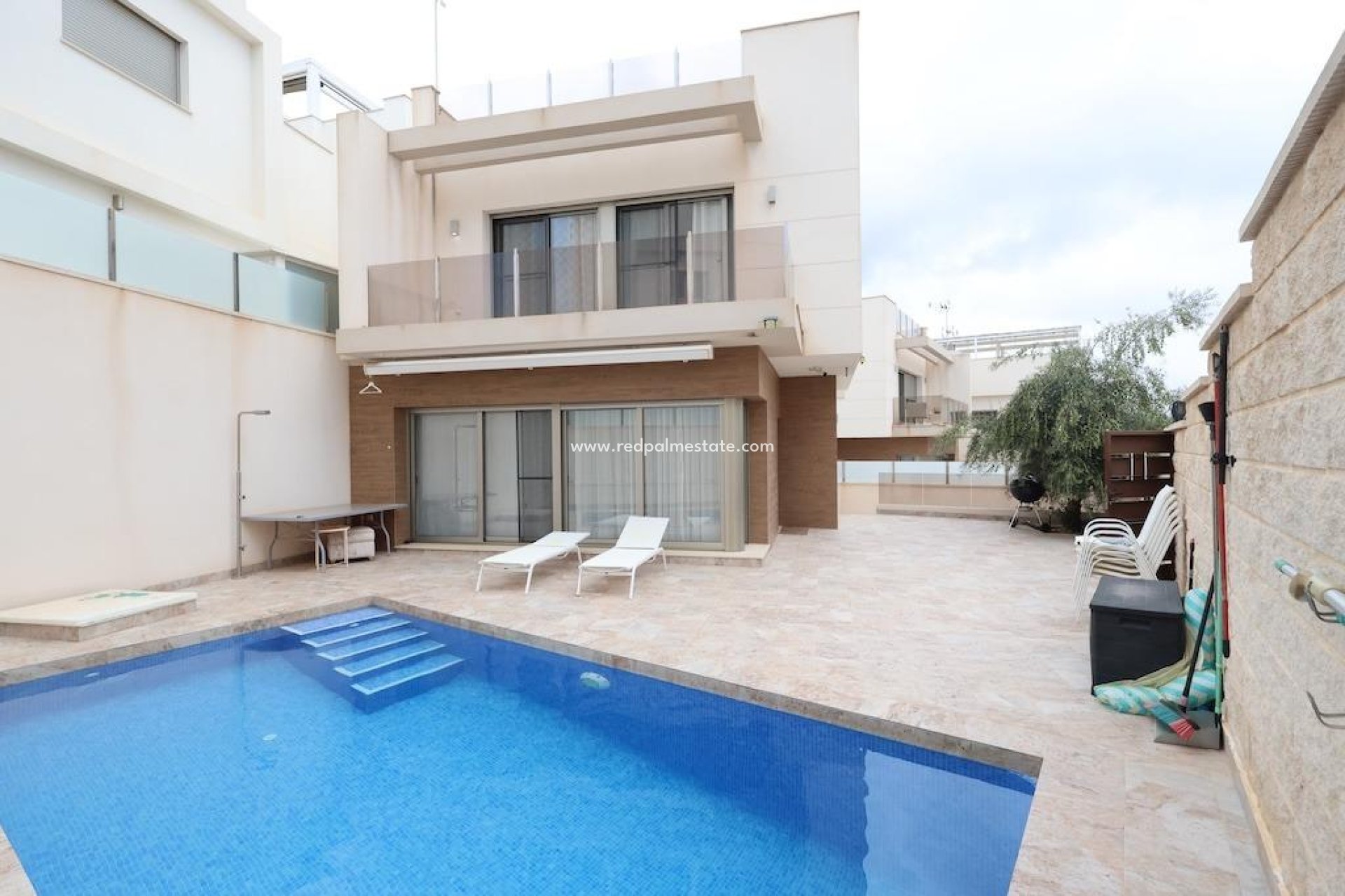Revente - Villa -
Orihuela Costa