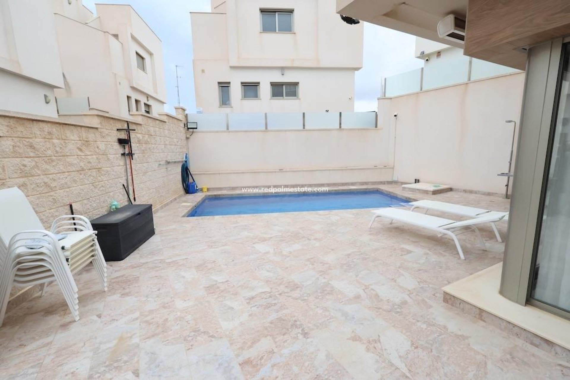 Revente - Villa -
Orihuela Costa