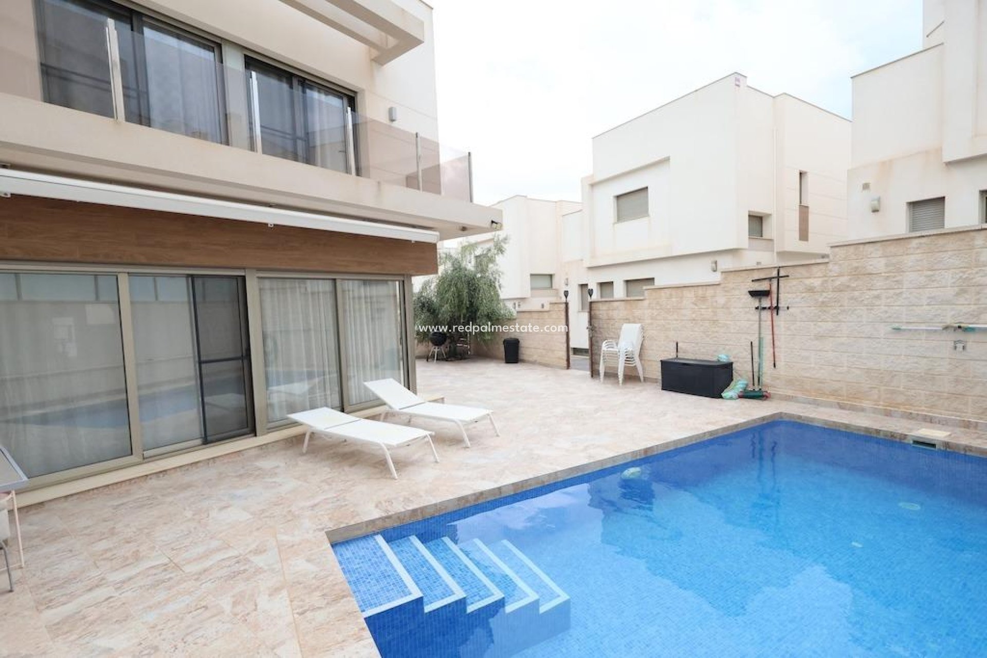 Revente - Villa -
Orihuela Costa