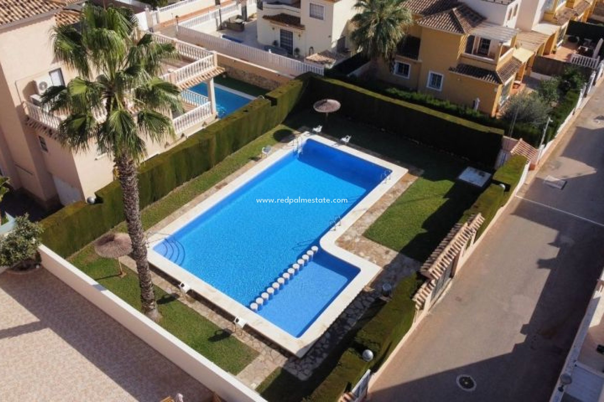 Revente - Villa -
Orihuela Costa