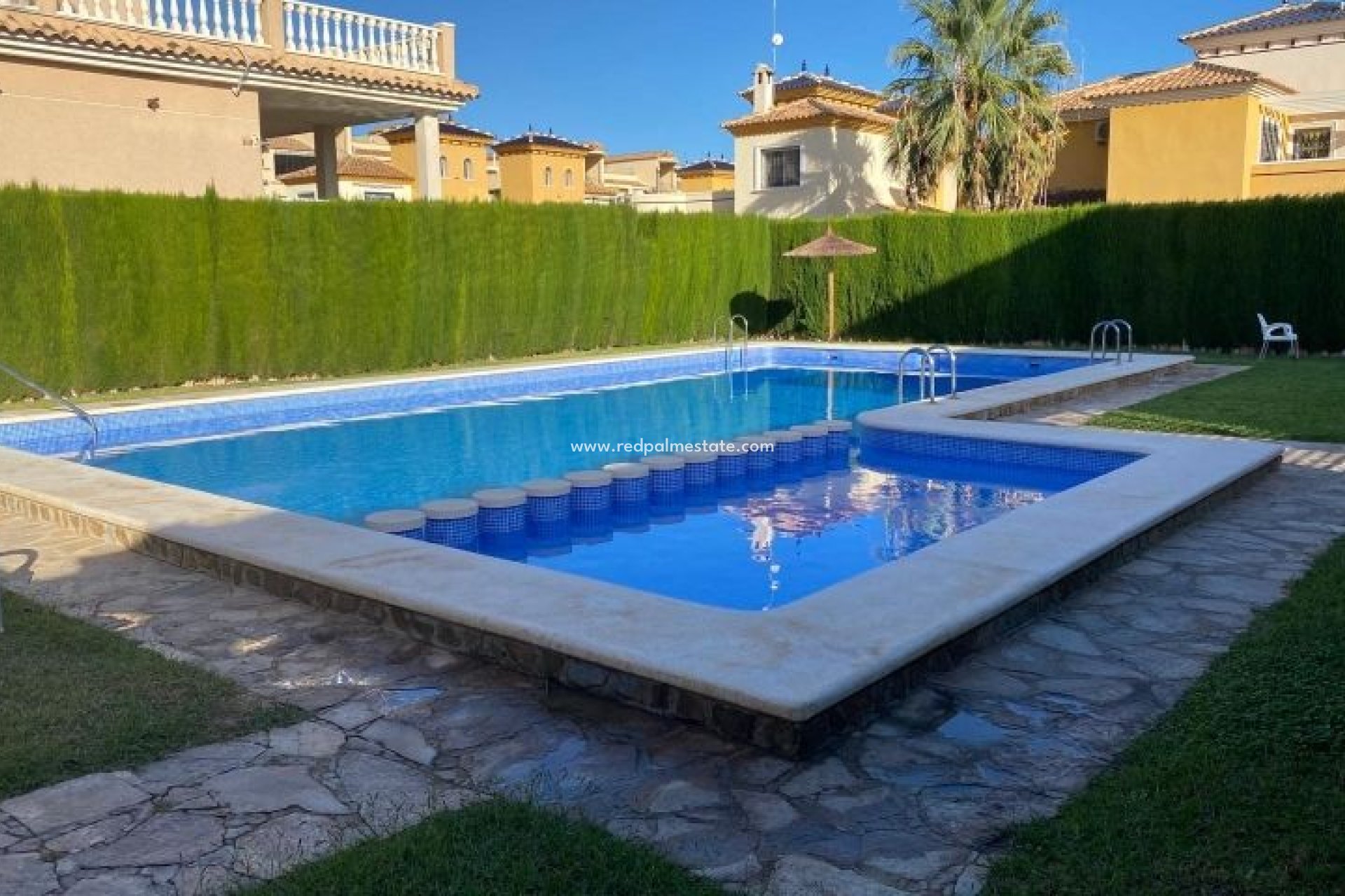 Revente - Villa -
Orihuela Costa