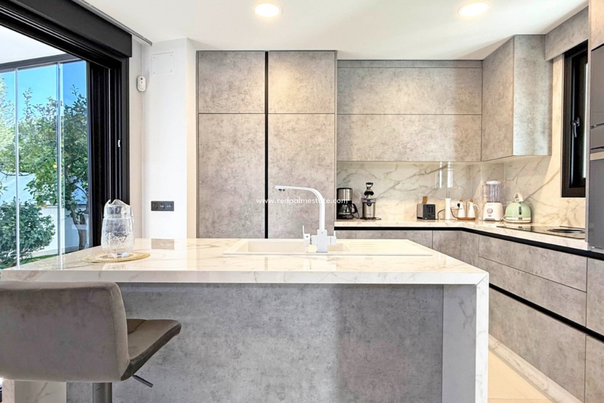 Revente - Villa -
Orihuela Costa