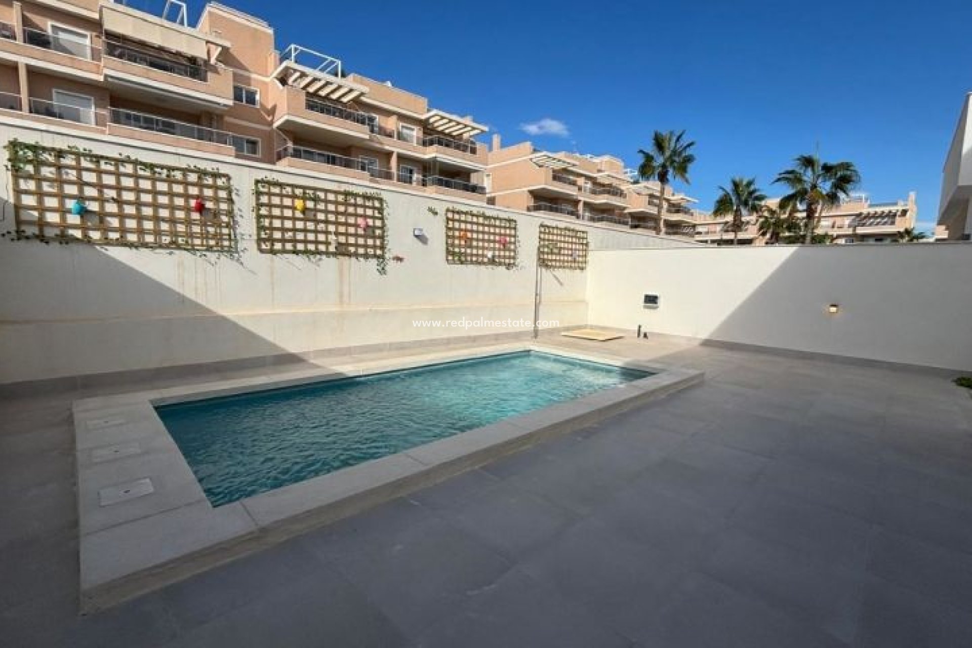 Revente - Villa -
Orihuela Costa