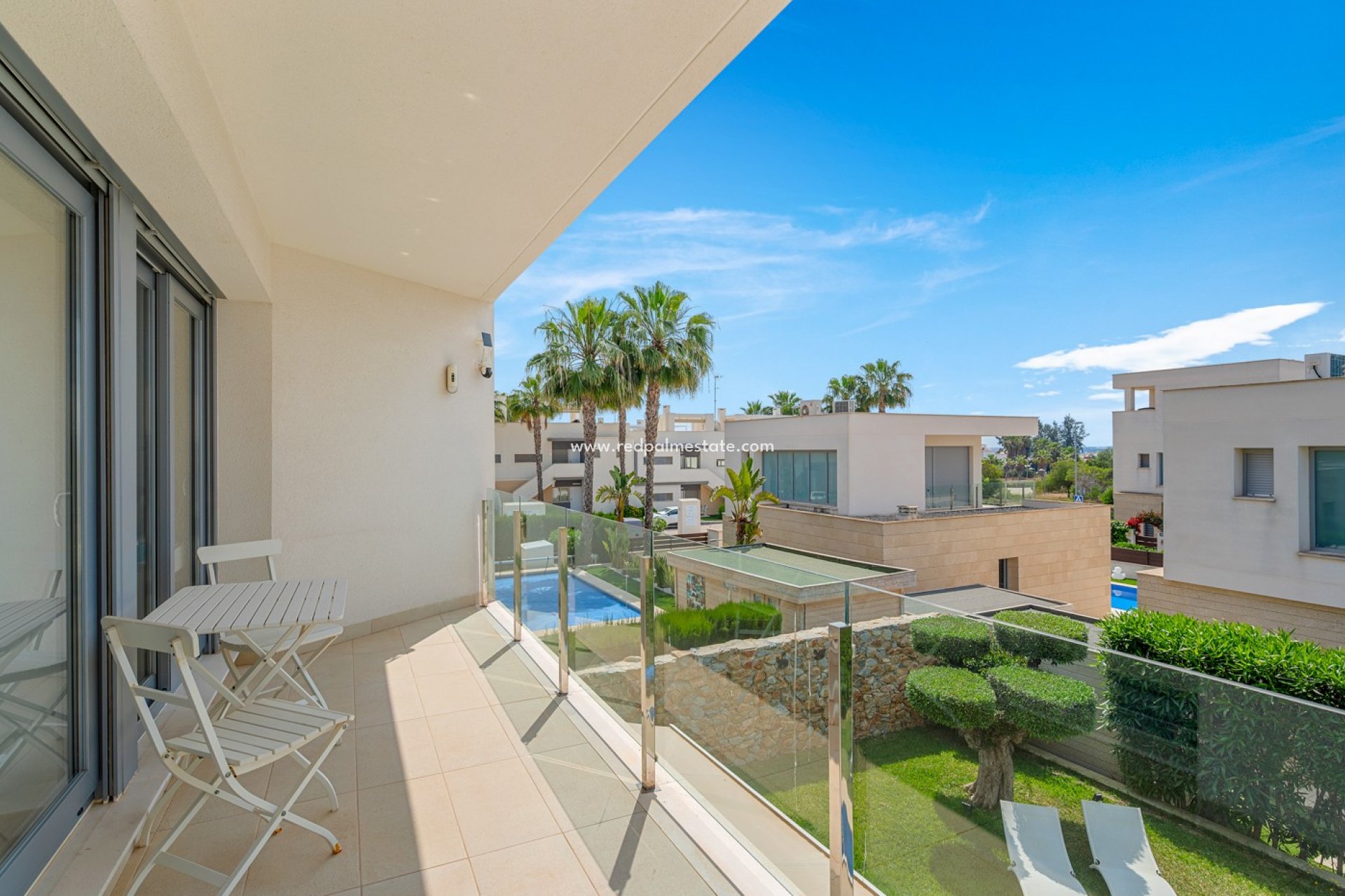 Revente - Villa -
Orihuela Costa