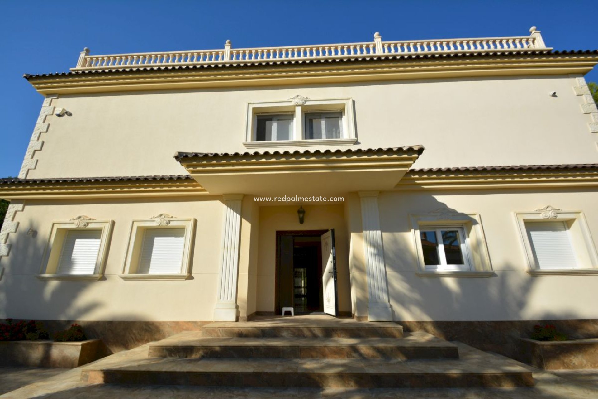 Revente - Villa -
Orihuela Costa