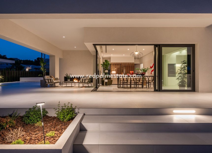 Revente - Villa -
Orihuela Costa