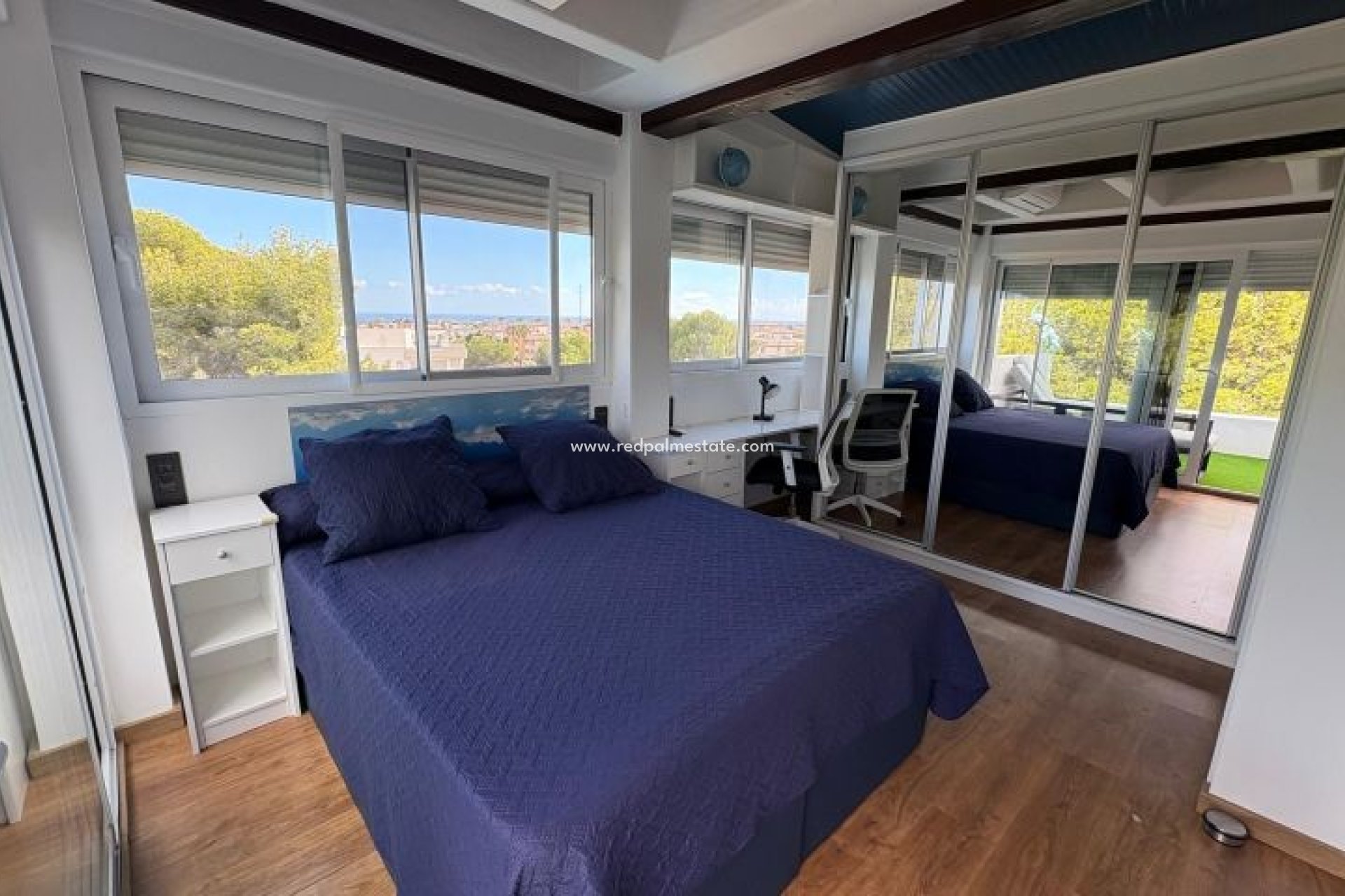 Revente - Villa -
Orihuela Costa