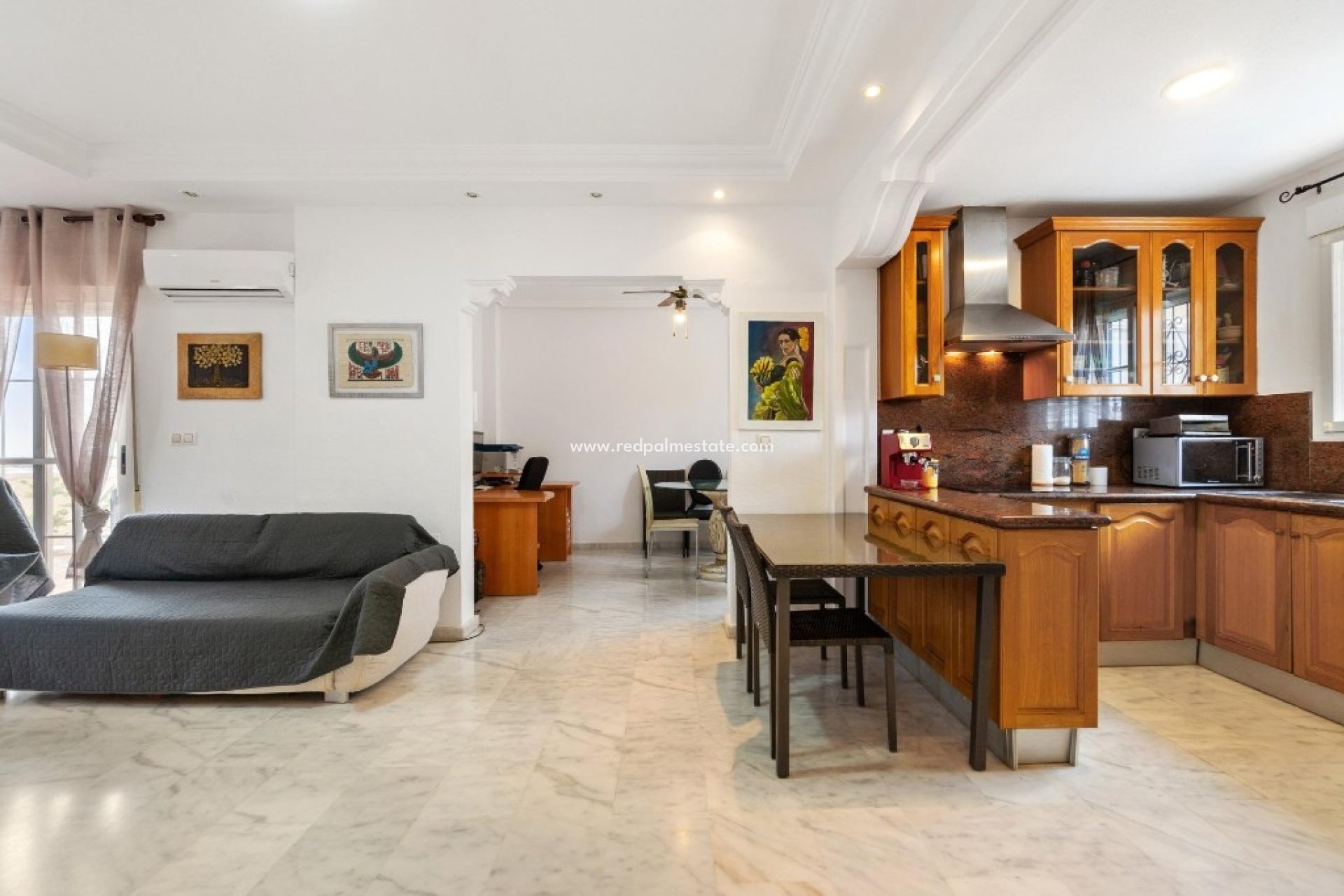 Revente - Villa -
Orihuela Costa