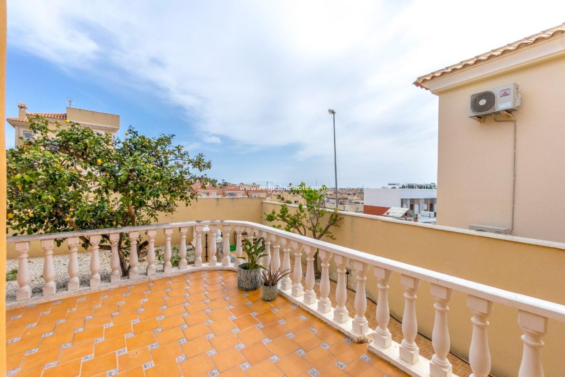 Revente - Villa -
Orihuela Costa