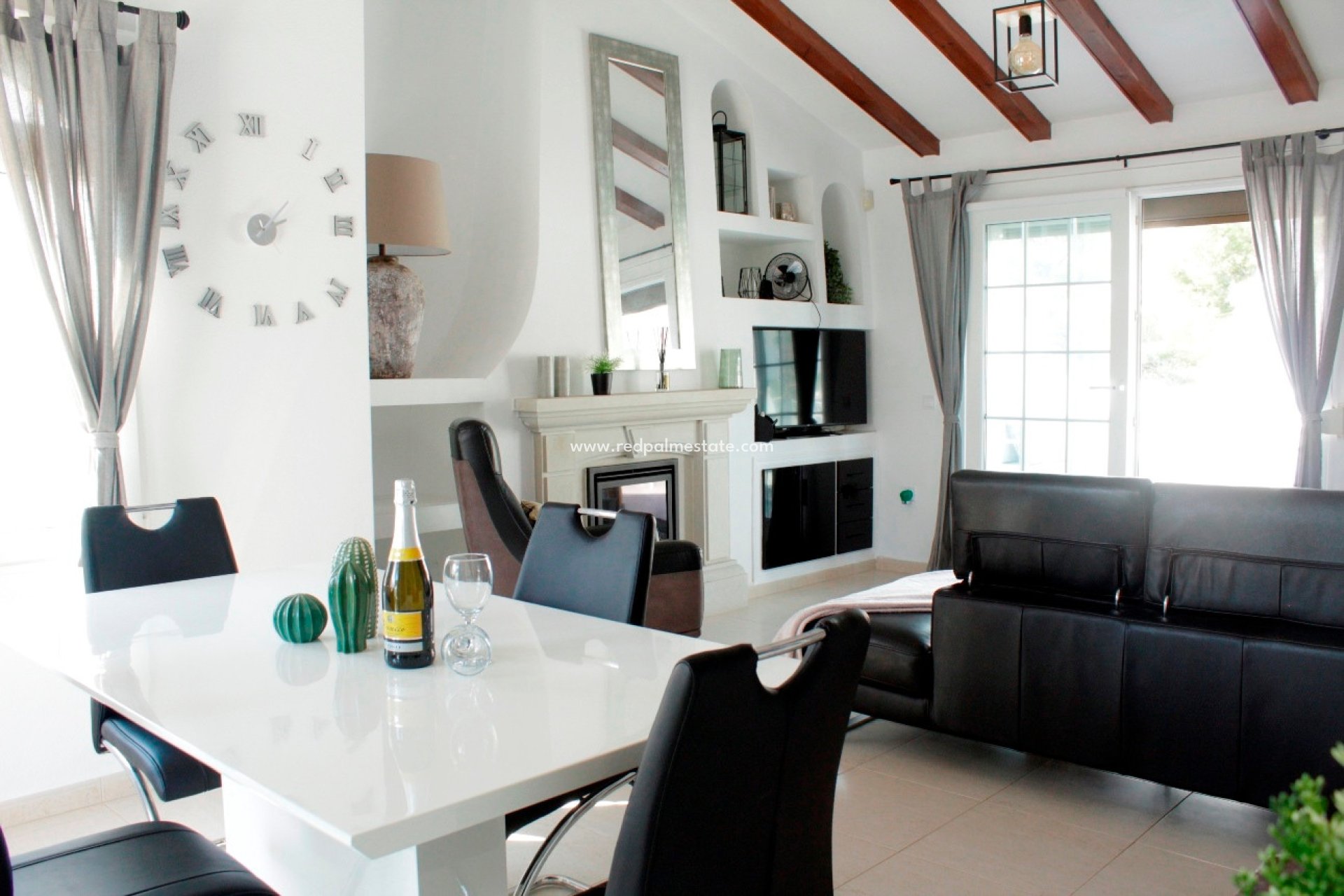 Revente - Villa -
Orihuela Costa