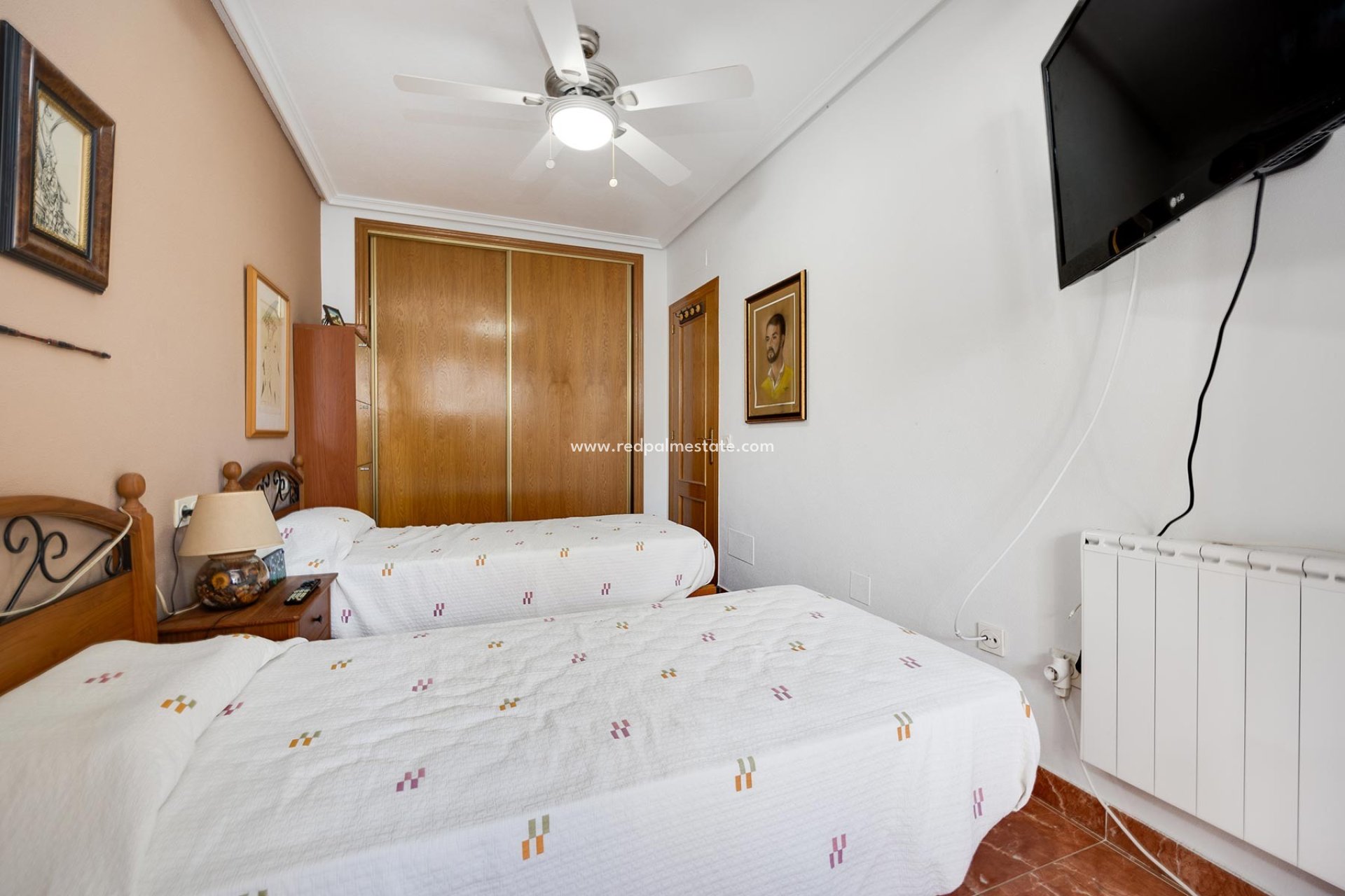 Revente - Villa -
Orihuela Costa