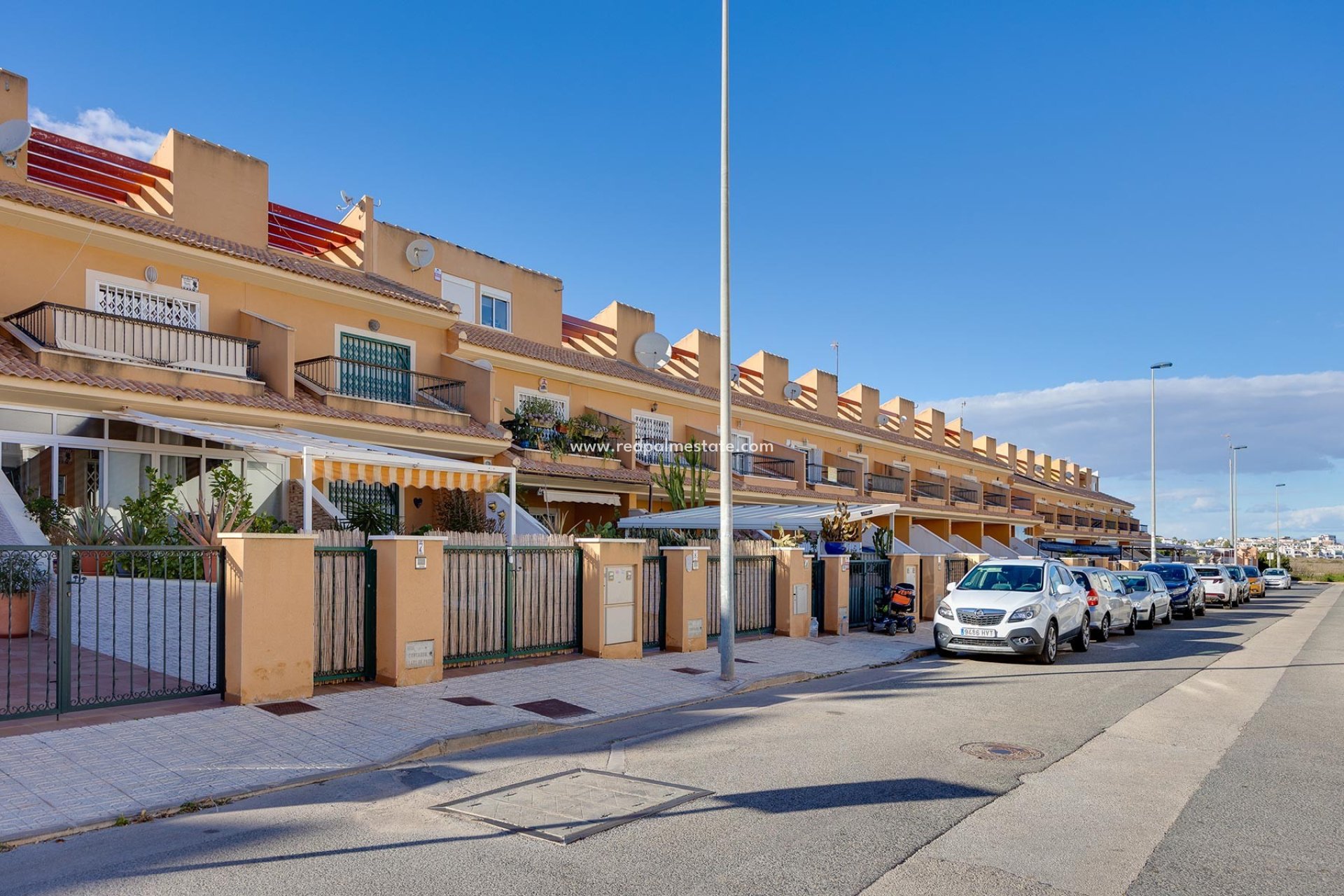 Revente - Villa -
Orihuela Costa