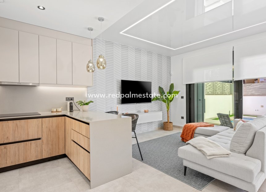 Revente - Villa -
Orihuela Costa